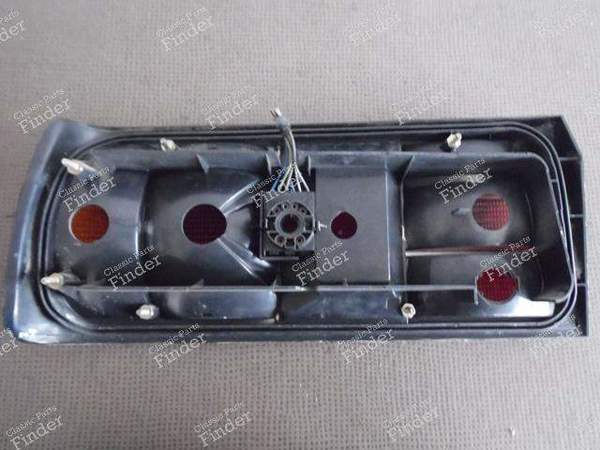 RECHTE RÜCKLICHTABDECKUNG - BMW 3 (E30) - 130858- 9