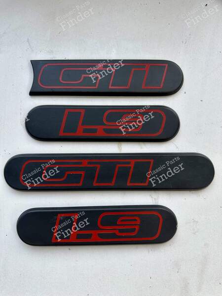 Heckfenster-Embleme – GTI 1.9-Version - PEUGEOT 205 - 9252352480 /  9253536680- 0