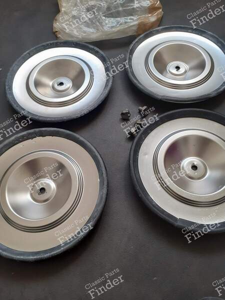 Chrome wheel covers - PEUGEOT 504 - 5415.22- 1