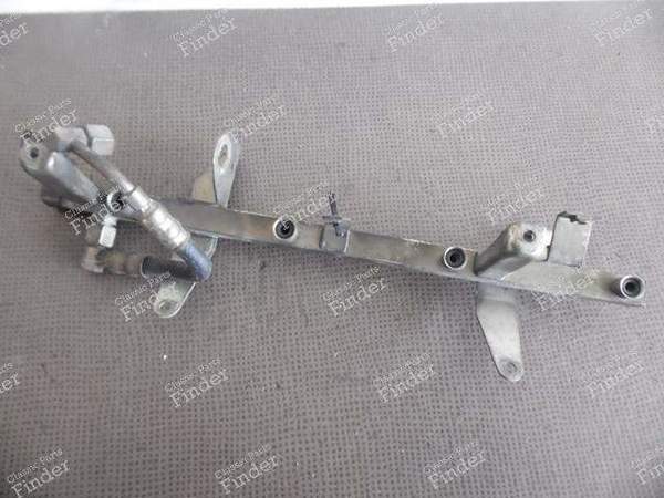 RAMPE INJECTION PORSCHE 944-2 & 924S - PORSCHE 944 - 94411008020 ou 94411008008- 1