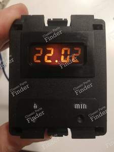 On-board clock - BMW 5 (E28) - 2/84/09 / 1367683- thumb-6
