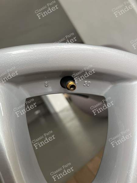 Porsche 996 GT3 RS wheel set for Turbo front/rear - PORSCHE 911 (996) - 996.362.136.02; 996.362.142.02- 4