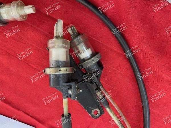 Doppelhydraulische Steuerung der Drehscheinwerfer - CITROËN SM - 4