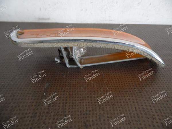 CLIGNOTANT AVANT DROIT 63138454103 BMW SERIE 02 / E10 - BMW 1502 / 1602 / 1802 / 2002 / Touring (02-Serie) - 63138454103- 4