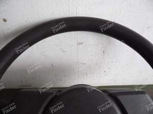 VOLANT 3 BRANCHES - PORSCHE 944 - 135415091B- thumb-1