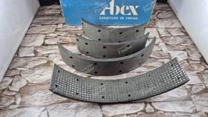 4er-Satz Bremsbacken für die Hinterradbremse - PEUGEOT J7 - 424576- thumb-2