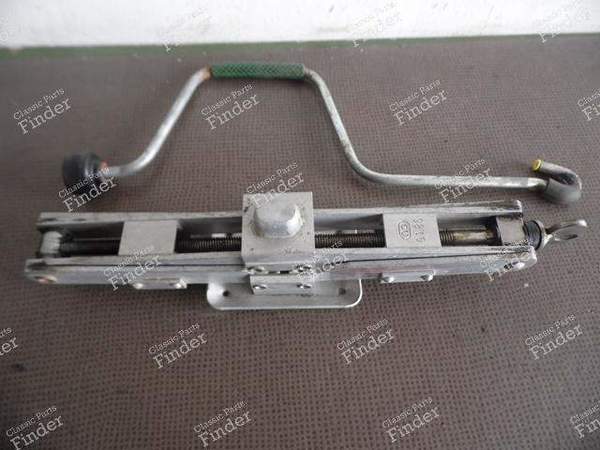 PORSCHE 944 TURBO SCISSOR JACK - PORSCHE 944 - 00072171001- 0