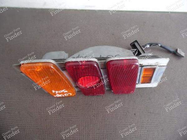 RÜCKLICHT LINKS - COUPE / CABRIOLET - PEUGEOT 504 Coupé / Cabriolet - 629G- 4