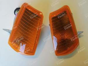 Paire de clignotants d'origine - PEUGEOT 205 - 085263 (R) - 10700D / 085264 (L) - 10700G- thumb-1