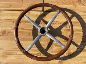 Steering wheel with a wooden rim - CITROËN C4 / C6