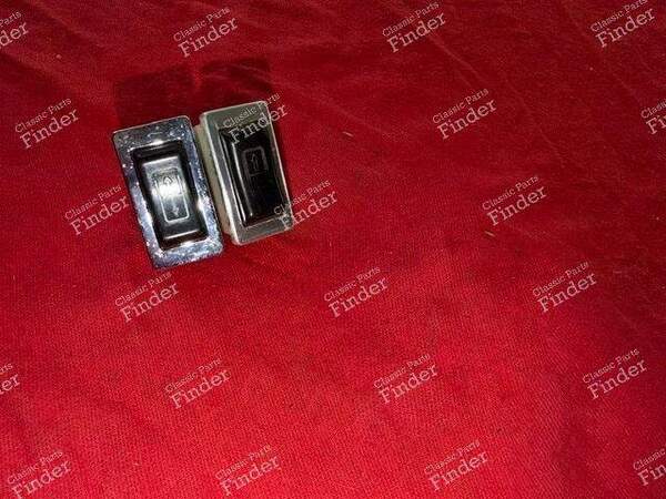 Ein Paar Fensterheberknöpfe - CITROËN SM - 30479501 / 30479502- 2