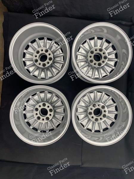 Original 'Gullideckel' Alloy Wheels 7Jx15 ET25 - MERCEDES BENZ S (W126) - 1264003002- 6