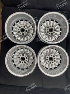 Original 'Gullideckel' Alloy Wheels 7Jx15 ET25 - MERCEDES BENZ S (W126) - 1264003002- thumb-6