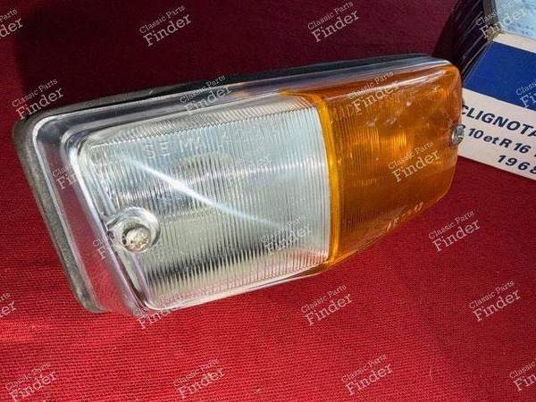 Clignotant avant droit complet - RENAULT 16 (R16) - 422D- 2