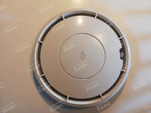 Saturne' white hubcap - RENAULT 9 / Alliance / Broadway / 11 / Encore (R9 / R11)