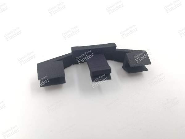 Rear quarter mounting clip - CITROËN CX - Equiv. 95590851- 0