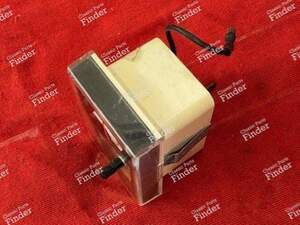 Onboard clock - PEUGEOT 504 Coupé / Cabriolet - 3516- thumb-3