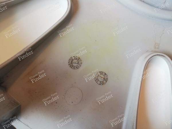 16-inch hubcap - FORD Focus II - 3M51-1000DC- 9