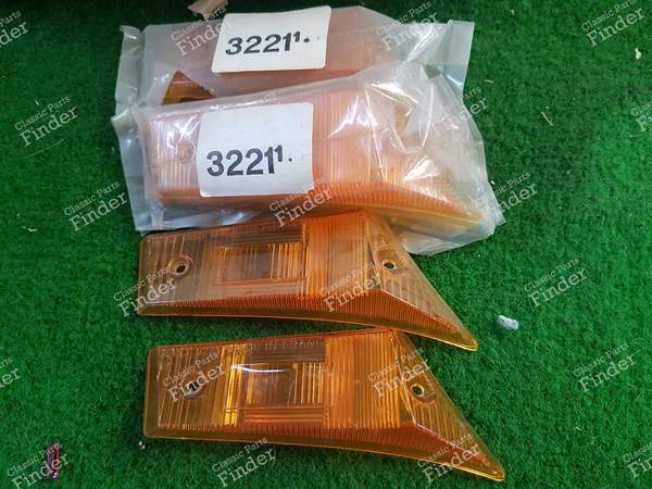 Left or right turn signal glass/cabochon - ALPINE A110 - 3220 (D) / 3221 (G)