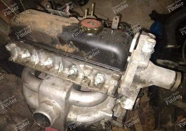 Culasse avec collecteur pour Renault 4, 5 et 6 - RENAULT 4 / 3 / F (R4) - 0