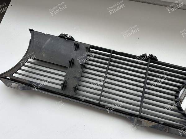 Grille de calandre deux phares - VOLKSWAGEN (VW) Golf I / Rabbit / Caddy / Jetta - 171853653M- 4