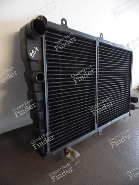 PORSCHE 924 COOLING RADIATOR - PORSCHE 924 - 477121251A équivalent à 477121251D- 1