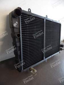 PORSCHE 924 COOLING RADIATOR - PORSCHE 924 - 477121251A équivalent à 477121251D- thumb-1