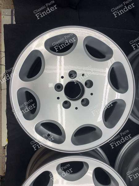 Jantes en alliage à 8 trous 8Jx16 ET34 - MERCEDES BENZ SL (R129) - 1294010802- 4