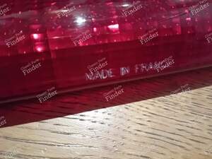 Taillight Lens / Center Rear Reflector - RENAULT 15 / 17 (R15 - R17) - 21330001- thumb-5