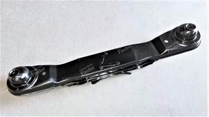 Rear axle cross member - PEUGEOT 504