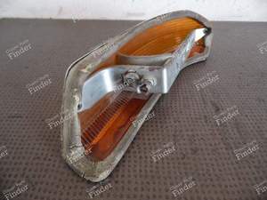 RIGHT TURN SIGNAL 63131350976 BMW NEUE KLASSE - BMW 1500 / 1600 / 1800 / 2000 (Neue Klasse) - 63131350976- thumb-7