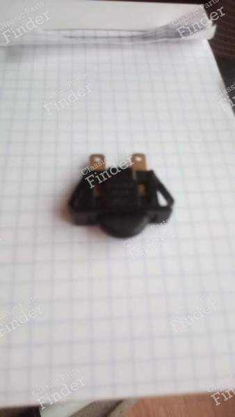 INTERRUPTEUR DE BOITE À GANTS - RENAULT Clio 1 - 26103- 2