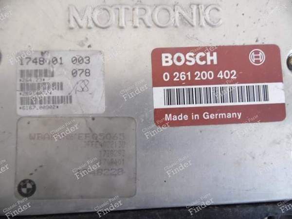 CALCULATEUR MOTRONIC 0261200402 / 1748401 BMW 525i E34 - BMW 5 (E34) - 0 261 200 402- 1