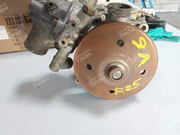Wasserpumpe Renault 25 V6 - RENAULT 25 (R25) - 7700599211- 0