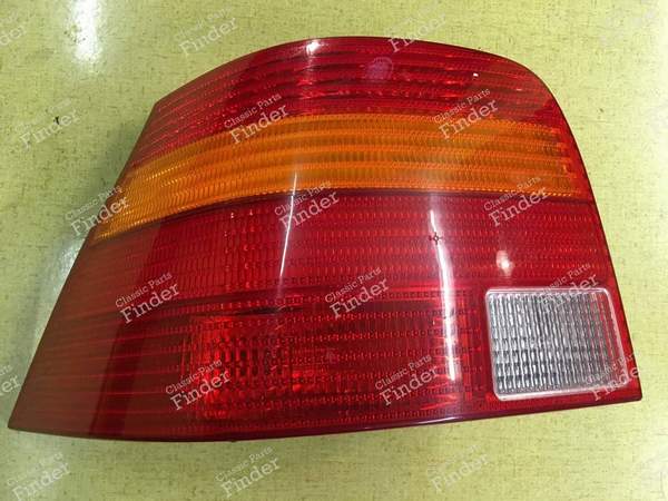 Feu arrière gauche complet avec porte-ampoules - VOLKSWAGEN (VW) Golf IV / Bora / Jetta - OEM: VW 1J6945- 0