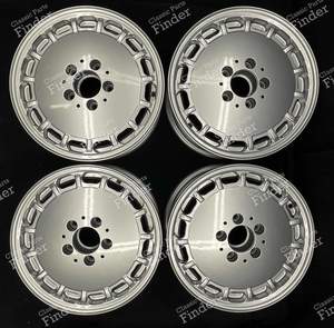 Jantes en alliage 'Sportline Gullideckel' d'origine 7Jx15 ET44 - MERCEDES BENZ 190 (W201)