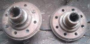 Pivot spindles for MATRA-SIMCA-TALBOT Bagheera