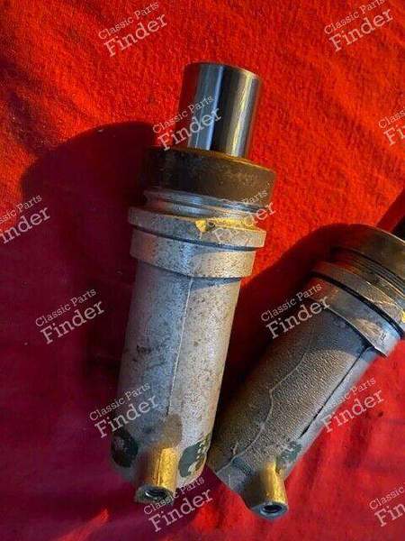 Paire de cylindres de suspension avant LHM hydraulique - CITROËN SM - 2