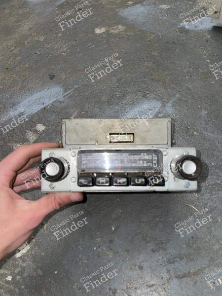 Genuine Blaupunkt Radio - BMW 1500 / 1600 / 1800 / 2000 (Neue Klasse) - KDB951805- 2