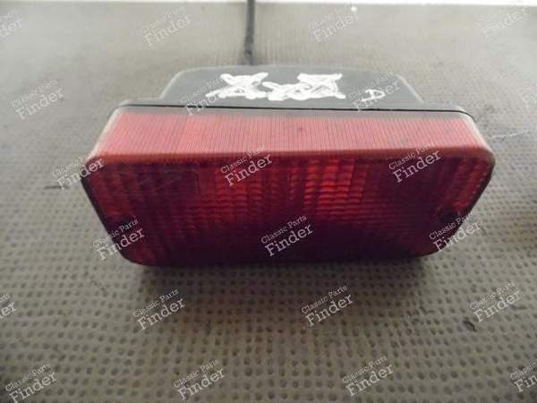 FEU ANTIBROUILLARD ARRIERE DROIT - AUSTIN Metro - ADU7082- 0