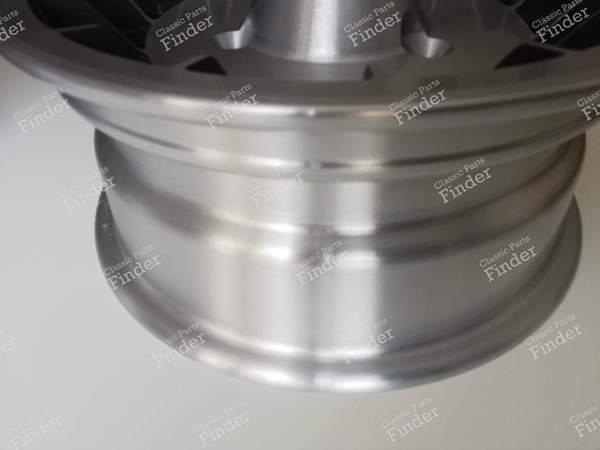 Original AMIL Felge - Alpine Turbo Version - RENAULT 5 / 7 (R5 / Siete) - 6001001966- 5