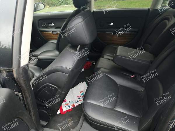 Sitzgruppe vorne/hinten 'pack lounge'. - CITROËN C6 - 6