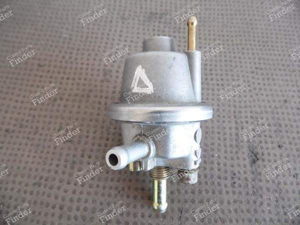 REGULATEUR PRESSION ESSENCE - VERSION HF - LANCIA Delta / Prisma - 7780352 / 7555041- 0