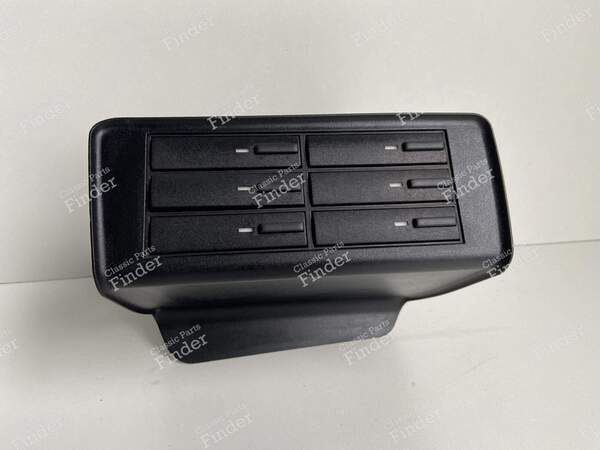 Kassettenhalter - VOLKSWAGEN (VW) Golf III / Vento / Jetta - 1H1864117- 0