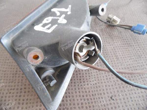 CLIGNOTANT DROIT 63131365378 BMW E21 - BMW 3 (E21) - 63 13 1 365 378- 5