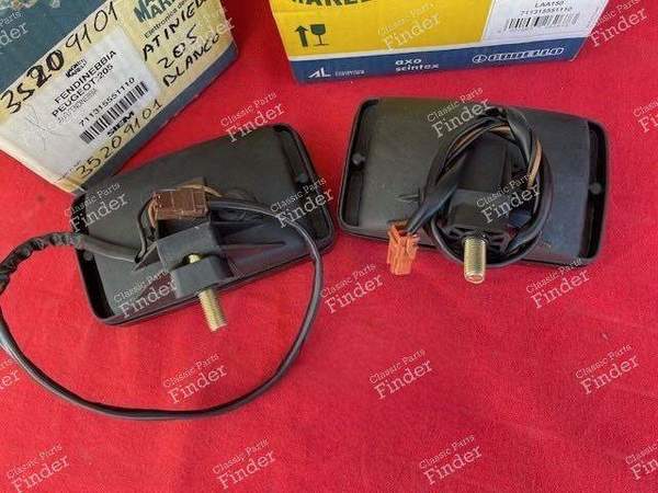 Pair of fog lights - PEUGEOT 205 - 711315551110 / 7692- 2