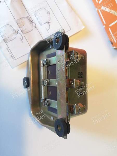 Paris-Rhône regulator - CITROËN DS / ID - YT 215  F6 59650 H- 3