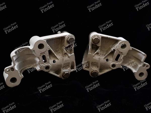 Anti Roll Bar Bearing Clamp (PAIR) - PEUGEOT 605 - 3527.10- 8