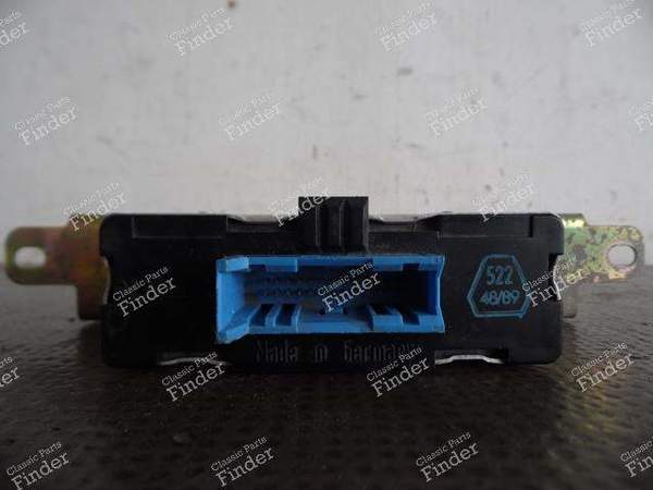 MODULE DE COMMANDE REGULATEUR DE VITESSE 1388043 BMW E32 & E34 - BMW 7 (E32) - BMW 1388043 ou 65711388043- 3