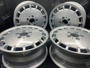 Original 'Gullideckel' Leichtmetallfelgen 6.5Jx15 ET48 - MERCEDES BENZ E (W124)